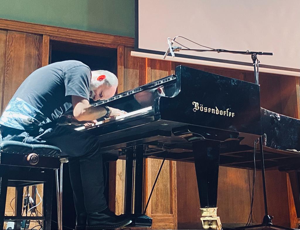 Il pianista Fabrizio paterlini presenta Riverscape alla Conway Hall di Londra (copyright LN24 / S.Pellegrino).